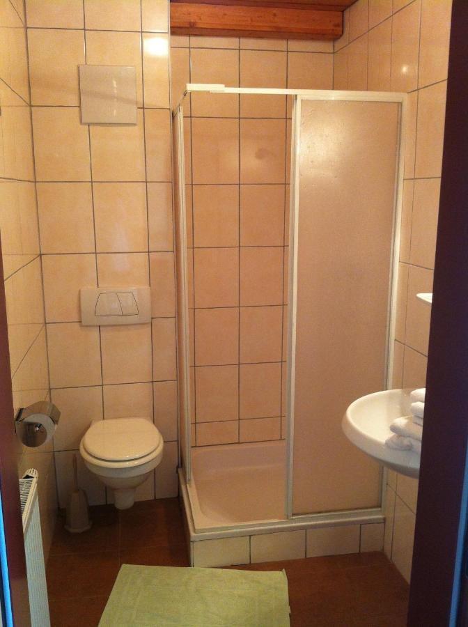 Gasthof Pension Steinberger Занкт-Ґеорґен-ім-Аттерґау Номер фото